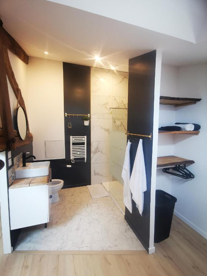 Appartement Neuf Climatise Sous Les Toits La Roche-Chalais Εξωτερικό φωτογραφία